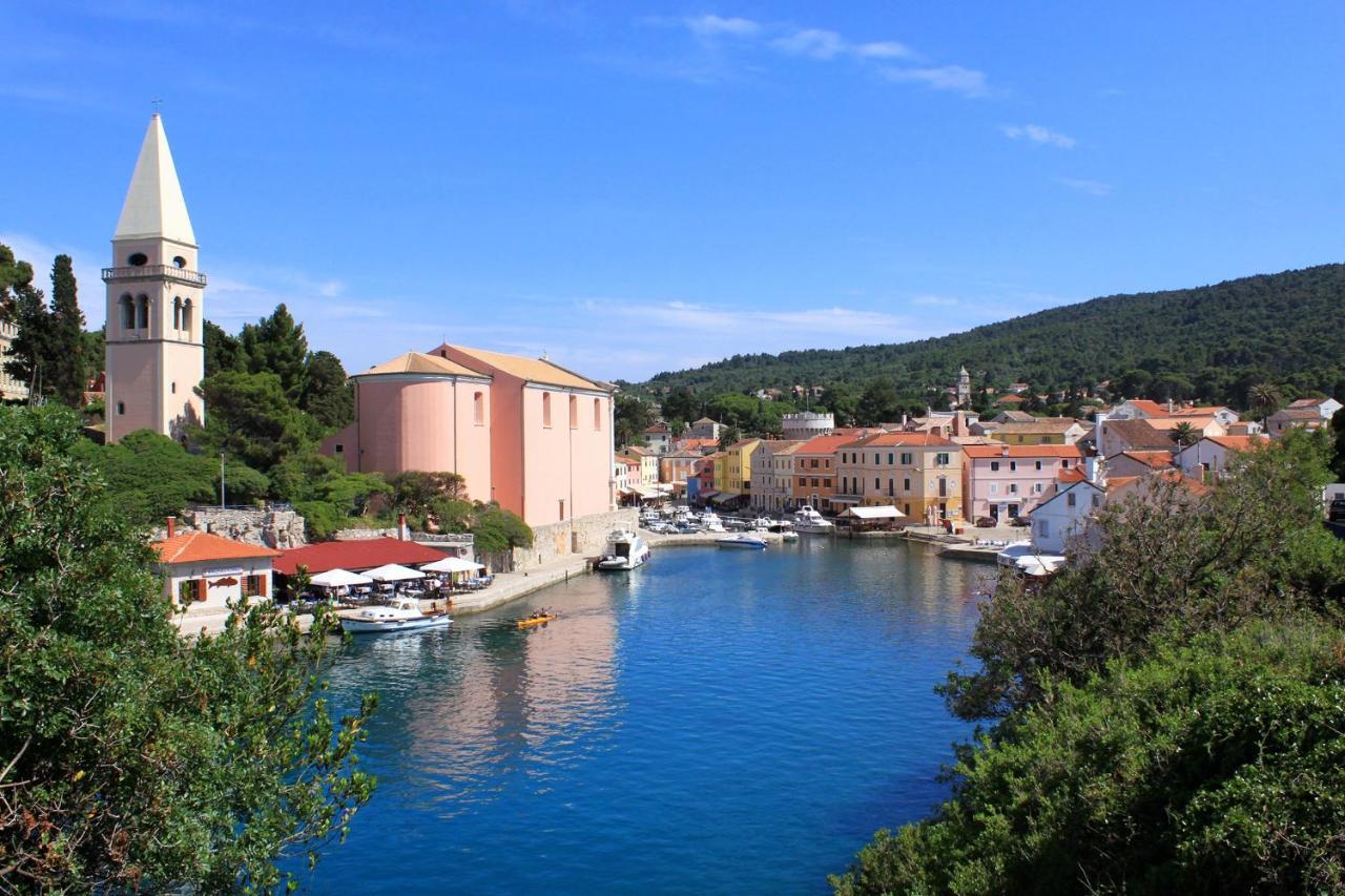 Apartments By The Sea Veli Losinj, Losinj - 8031 Esterno foto